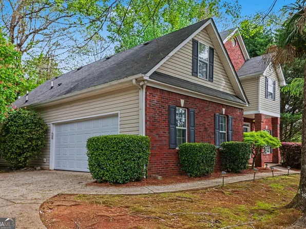 3055 Heatherstone Dr, Cumming, GA 30041