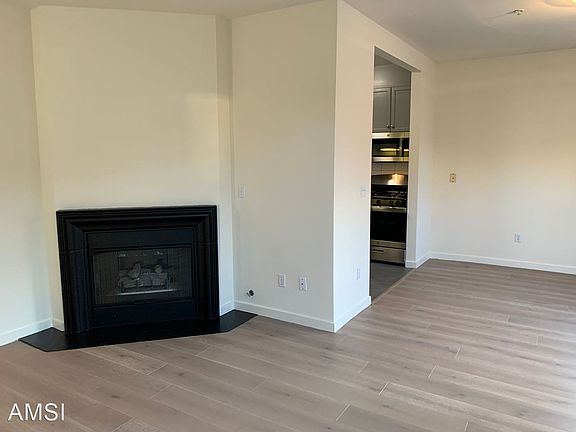 4th image of 1625 Pacific Ave APT 102