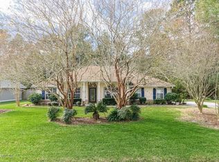 1830 Burgess Hill Dr E, Jacksonville, FL 32246