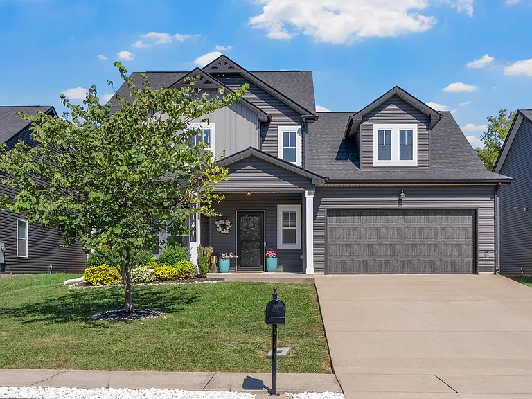 1147 Eagles View Dr — Photo 1