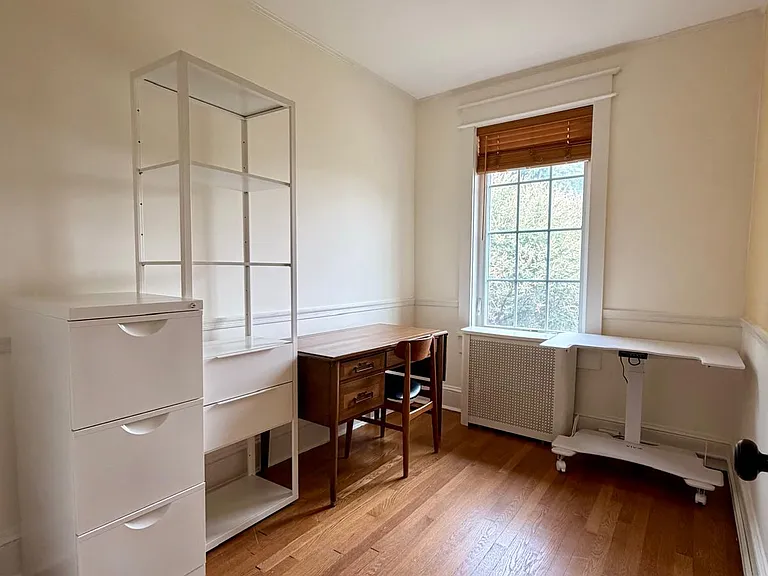 1930 37th St NW — Photo 13