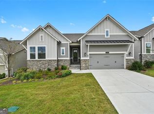 7020 Cottage Grove Dr, Flowery Branch, GA 30542