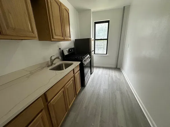 2387 Morris Ave, Bronx, NY