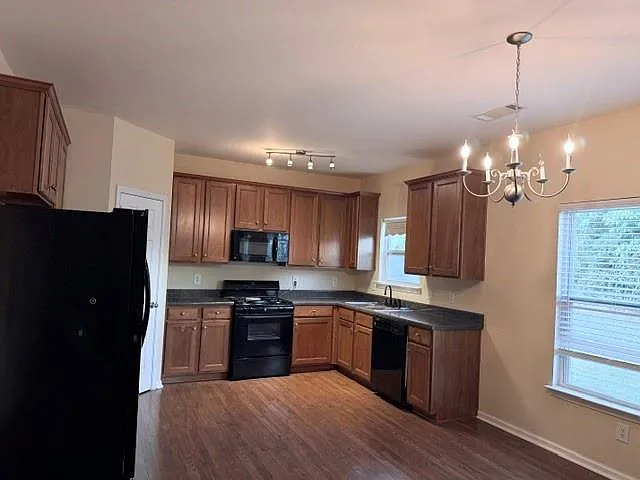 1020 Capstone Ct — Photo 15