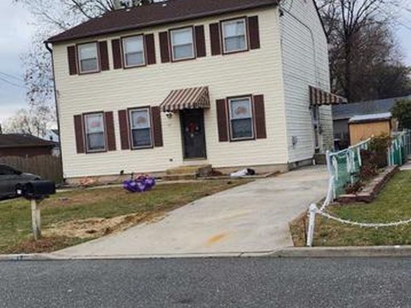 17 Fairfax Ave FLOOR 2