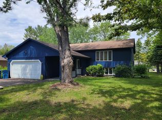 5358 Clayton Dr, Maple Plain, MN 55359