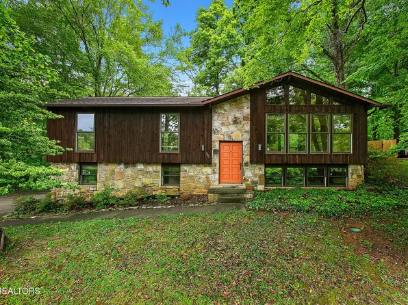 901 Two Notch Dr, Knoxville, TN 37920