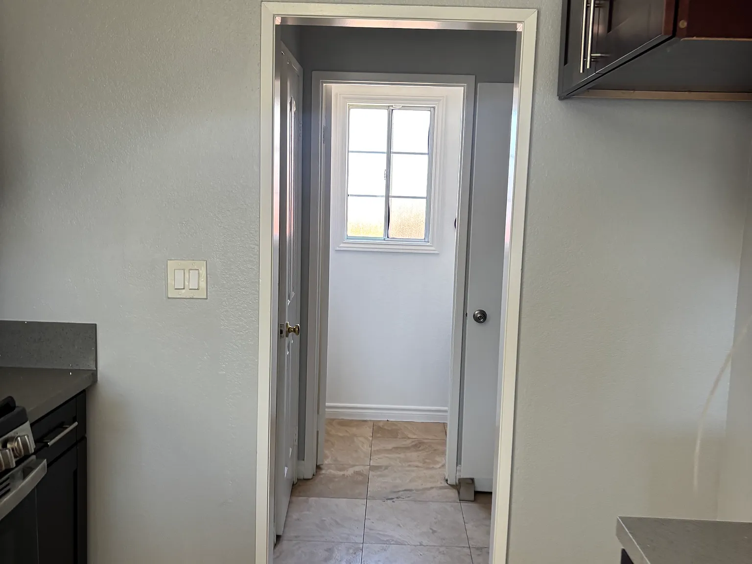 3 bed, 1417 sqft, $3,700 — Photo 4