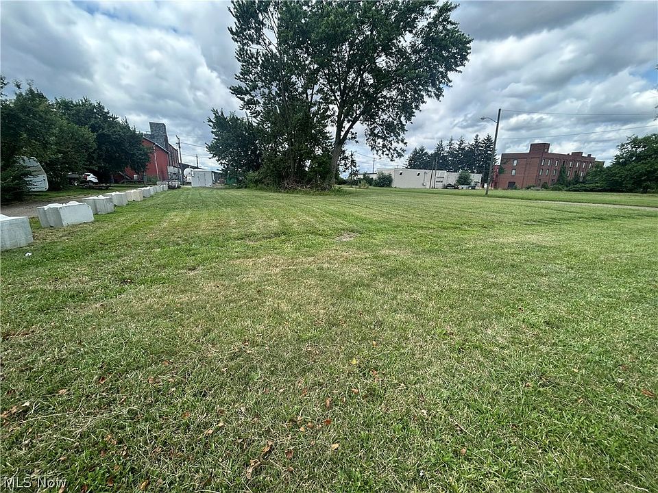 1st image of Wells Ave SW