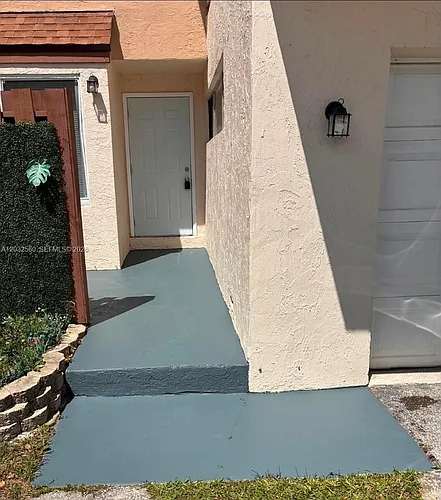 8253 NW 9th St #3 Photo 1 8253 NW 9th St #3 Photo 1