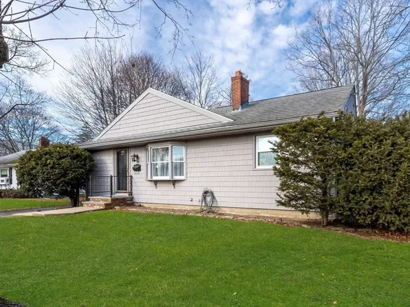 6 Bartlett Rd, Danvers, MA 01923