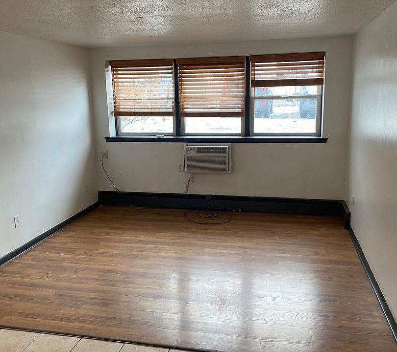 1st image of 3230 Nicollet Ave APT 107