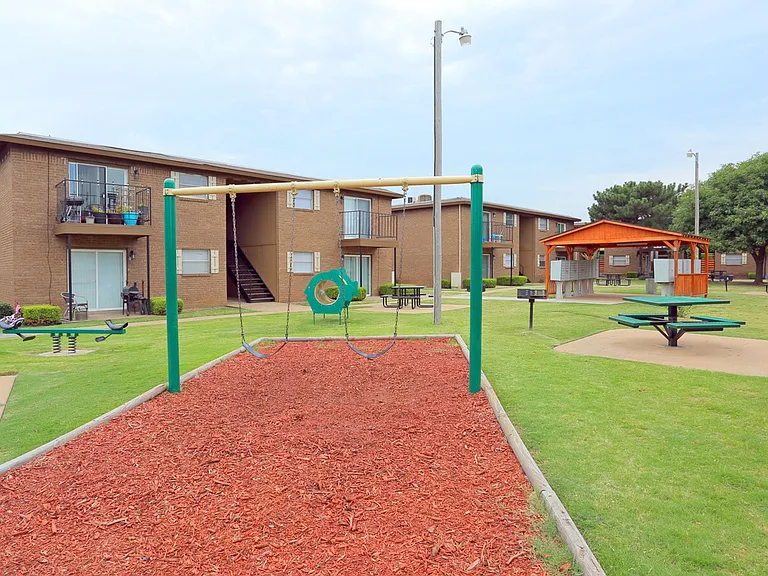 meadow park — Photo 13