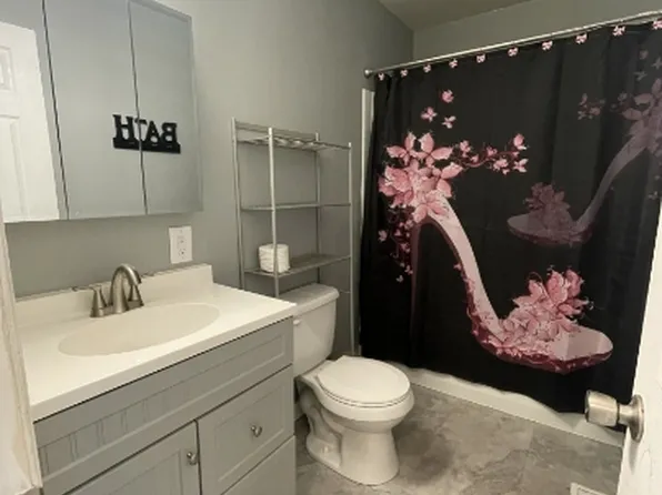 2206 Country Club Ln, Columbia, TN 38401