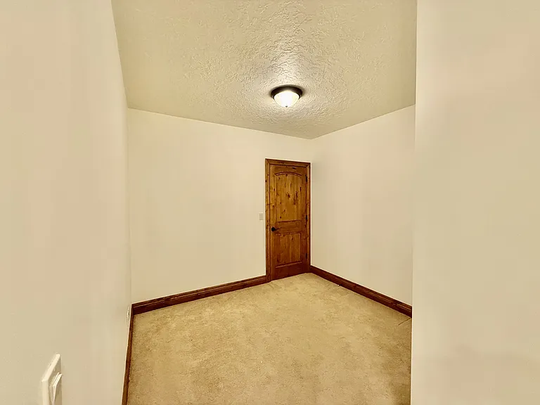 6819 S Greenfield Way — Photo 6