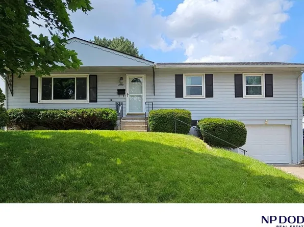 14006 Ohern St, Omaha, NE 68137