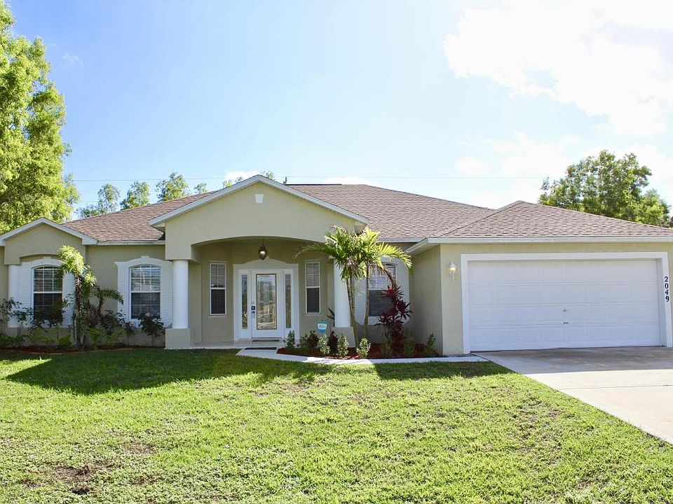 1st image of 2049 SE Dranson Cir