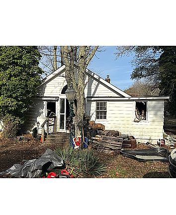 3rd image of 14757 Macarthur Dr