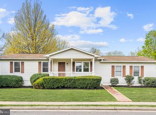 102 Oak View Dr SE, Leesburg, VA 20175