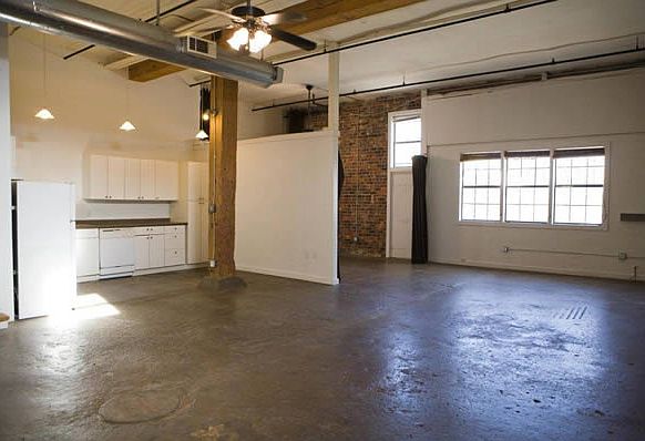 2nd image of 1721 S Ervay St APT 104