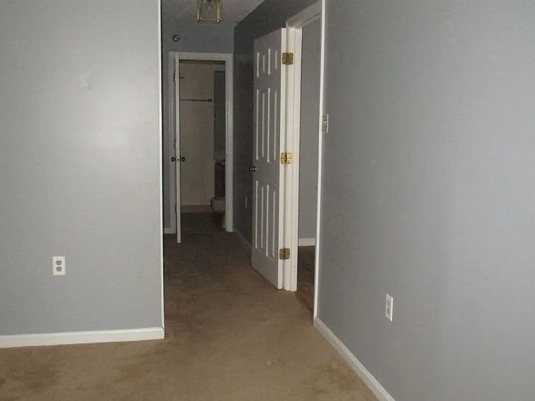 1301 N Courthouse Rd #1202 — Photo 12