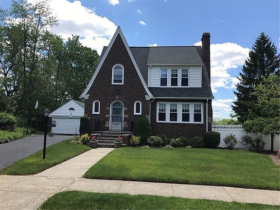 2nd image of 136 Shirley Blvd