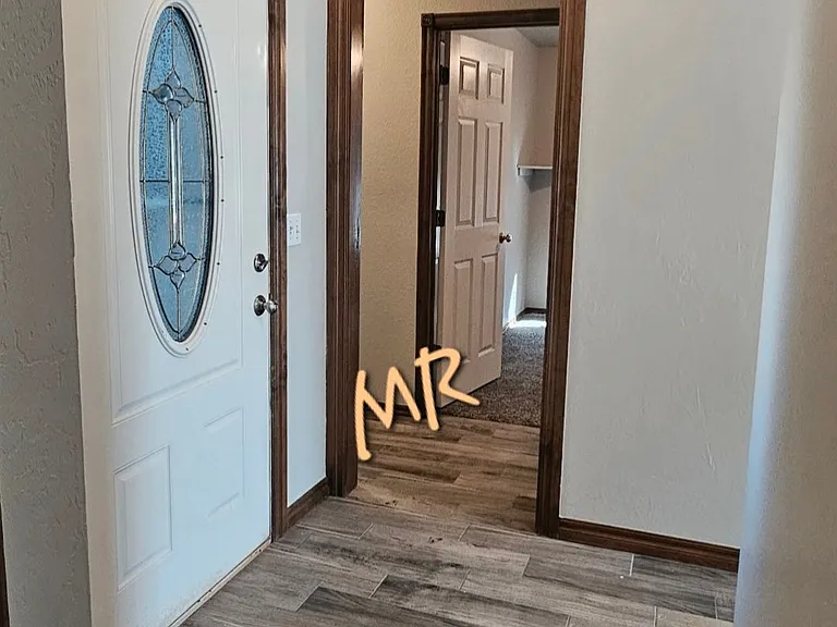 624 E Katelyn Ln — Photo 19