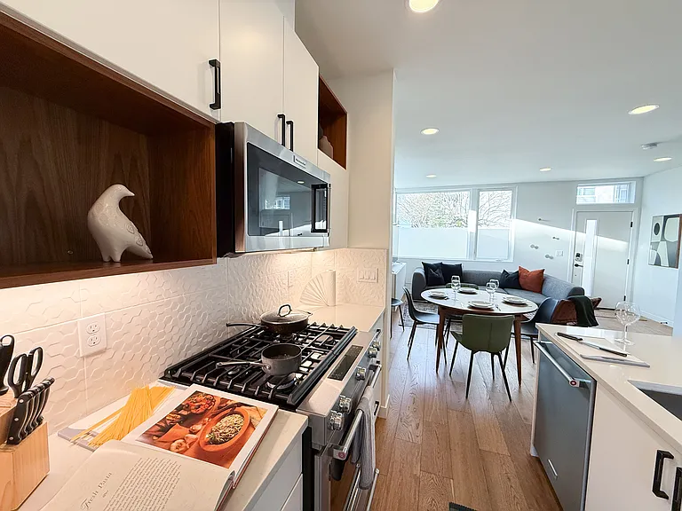 1201 S Atlantic St #1201 — Photo 9