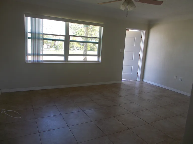 5982 52nd Ave N — Photo 9