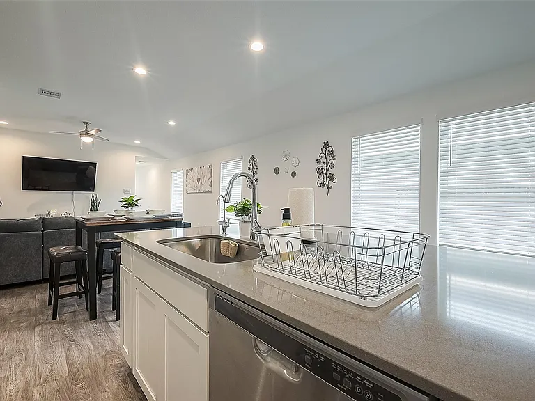 2919 Stamford Hill Ln — Photo 13