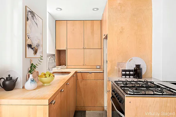 Rented by Compass | media 9