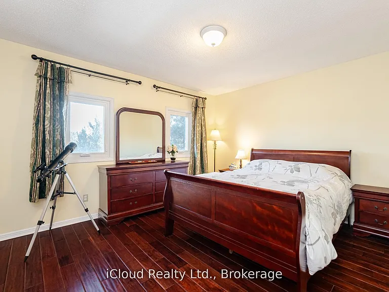 1615 Sir Montys Dr — Photo 25