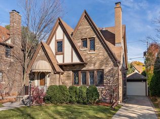 5066 N Larkin St, Whitefish Bay, WI 53217