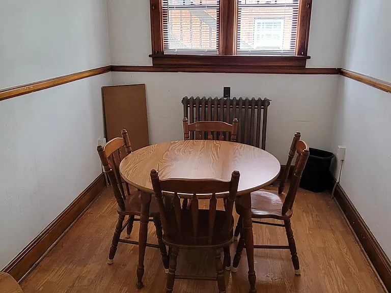 302 E Prospect St — Photo 13
