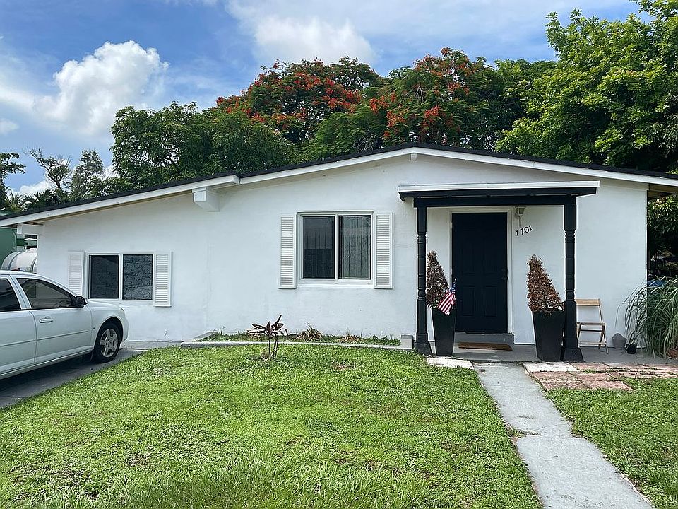 2nd image of 1701 NW 15th Ct