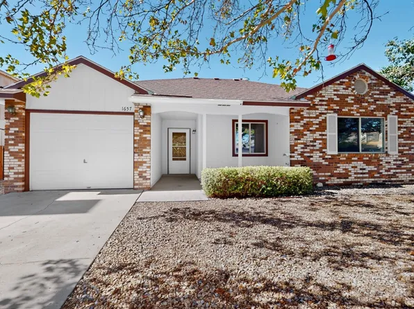 1657 Lark Spur Dr NE, Rio Rancho, NM 87144