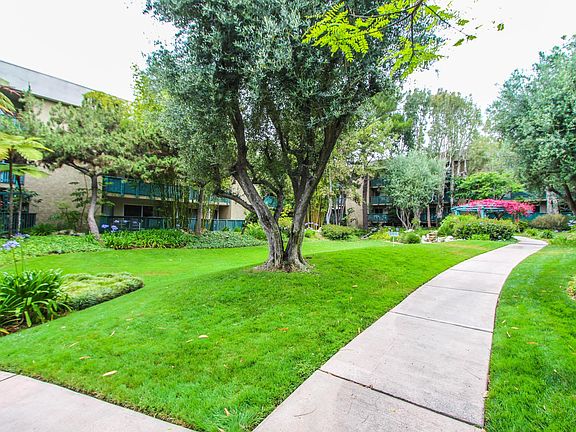 5th image of 564 N Bellflower Blvd Unit 210