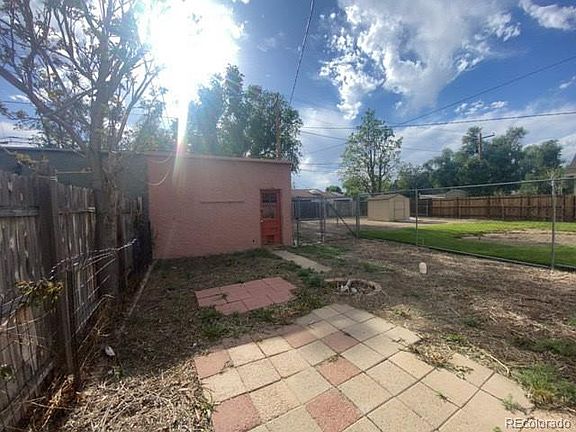 2nd image of 1119 Pine Street