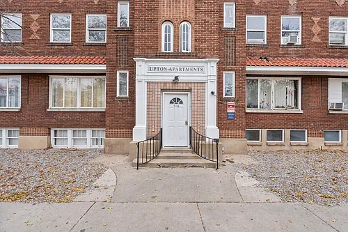 Upton Apartments Photo 1