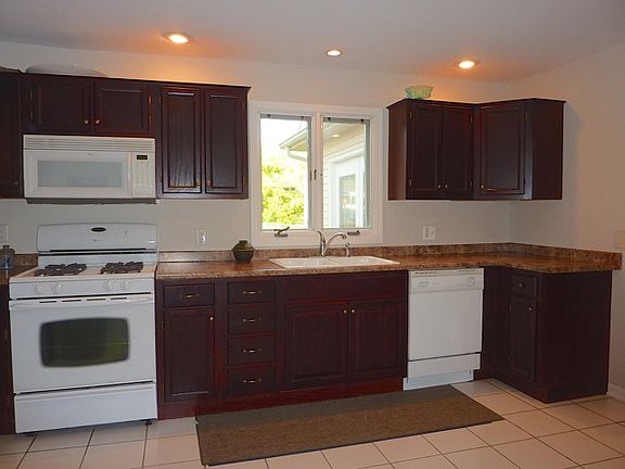 5th image of 21546 W Park Dr