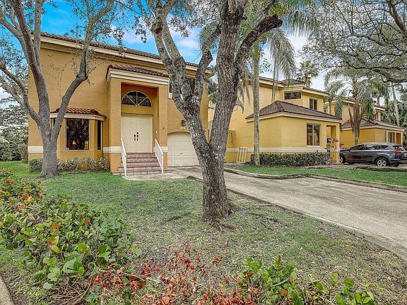 2nd image of 11239 Lakeview Drive