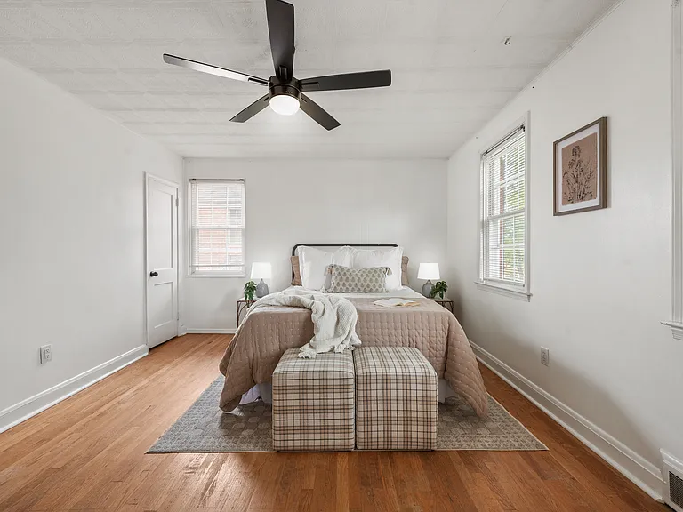 8126 Kirkwall Ct — Photo 10