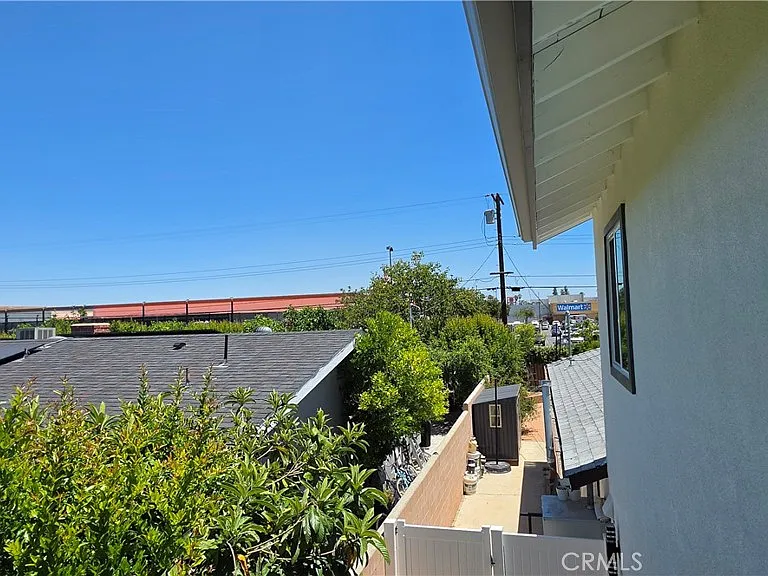 6518 Royer — Photo 7
