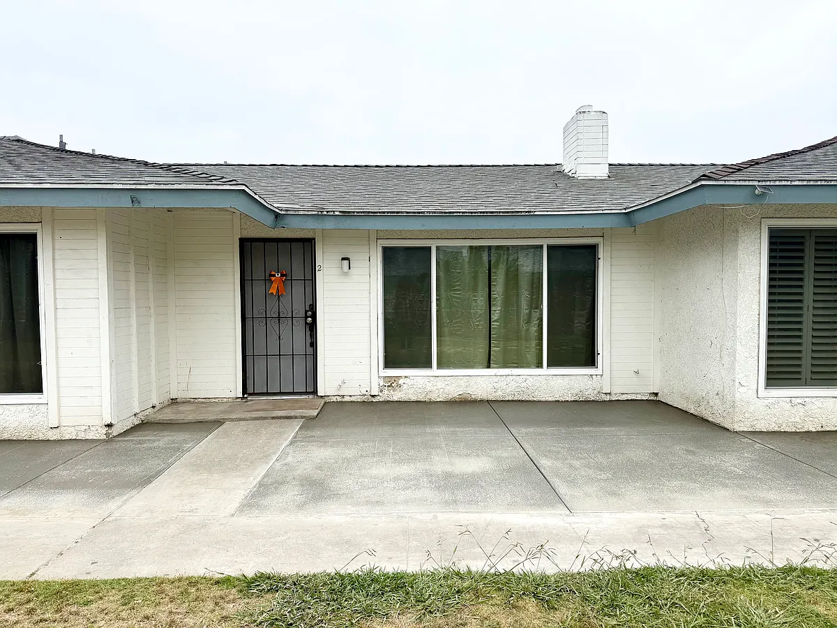 Building Photo - 13301 Fletcher St #2
