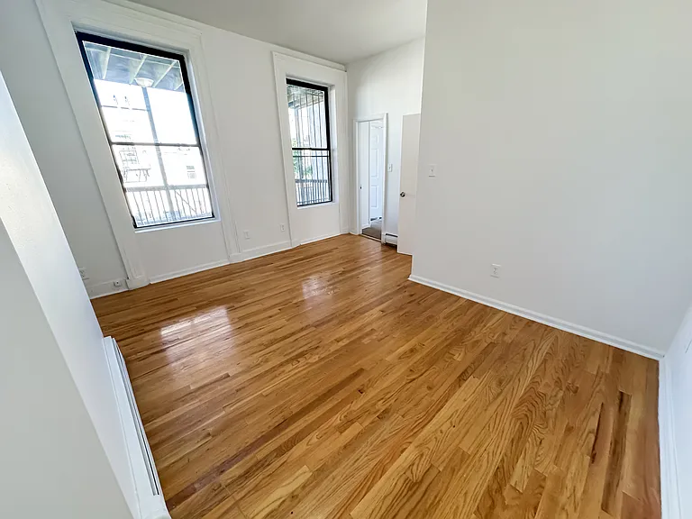 616 Washington St #1 — Photo 6