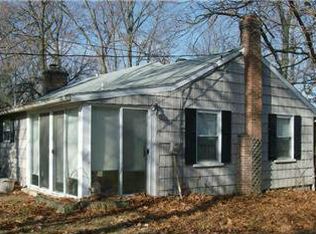 614 Temple Dr, Falling Waters, WV 25419