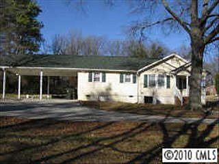 1st image of 107 Churchill Dr