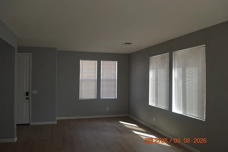4 bed, 3.0 bath, 1974 sqft, $2,850 — Photo 2