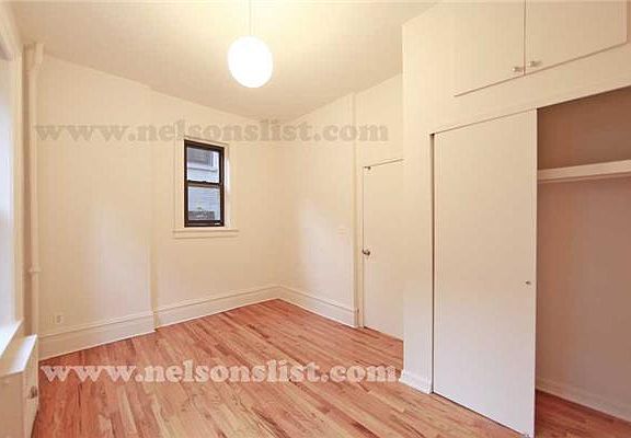 5th image of 886 Union St APT 1b