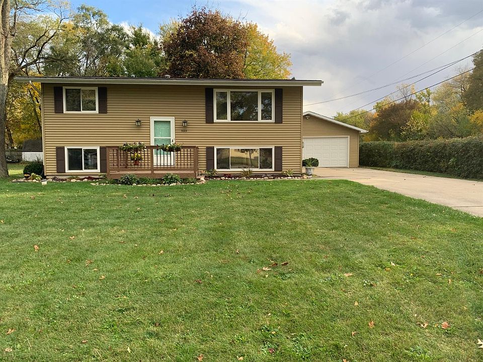 1st image of 9215 W 142nd Pl